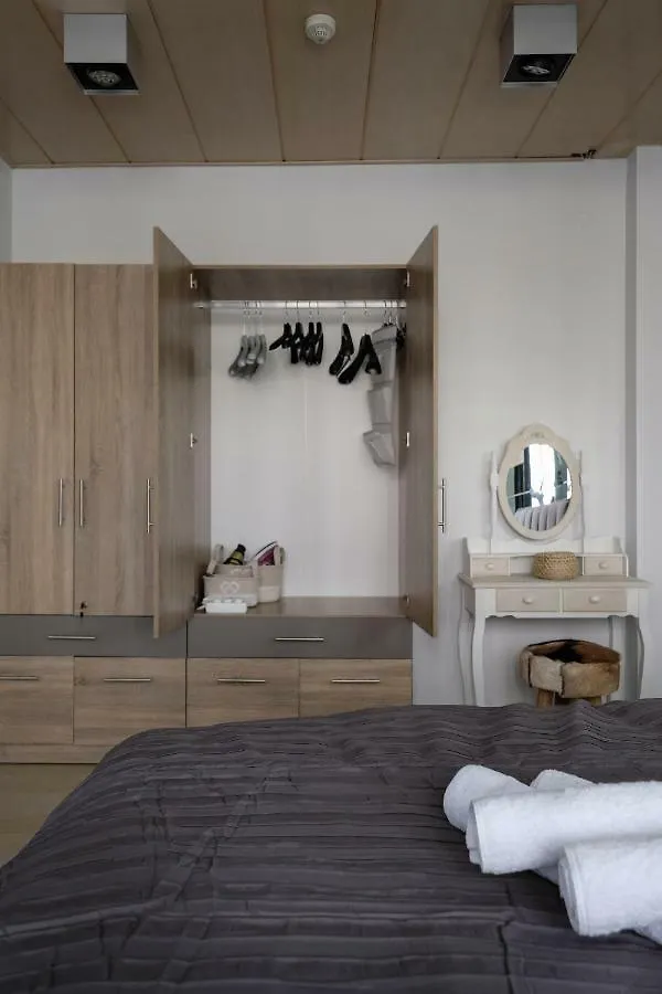 Luxury Cozy Large Apartment In The City Center 테살로니키 0*,