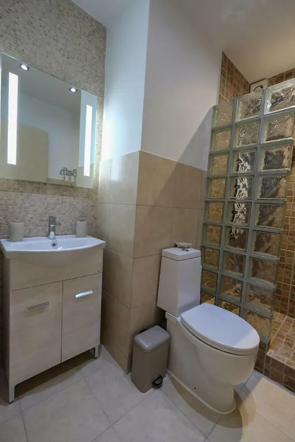 Luxury Cozy Large Apartment In The City Center Θεσσαλονίκη
